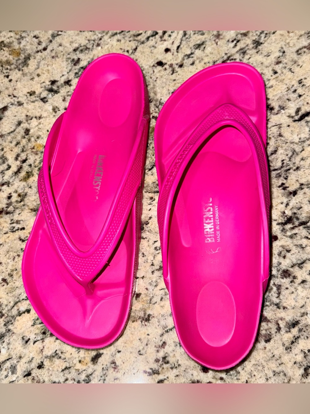 Birkenstock Honolulu EVA Flip Flops Hot Pink Fuchsia Sandals Size 40 - Picture 3 of 6
